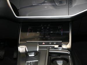 202045 TFSI quattro  {{