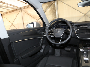 202045 TFSI quattro  п؅^