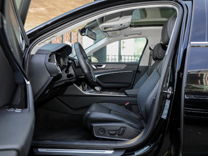 202045 TFSI quattro  ǰſg