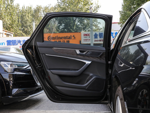 202045 TFSI quattro  ܇T