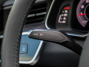 202045 TFSI quattro  п؅^