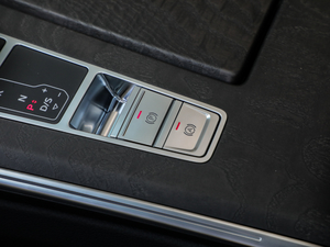 202045 TFSI quattro  v܇Ƅ