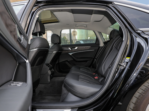 202045 TFSI quattro  ſg