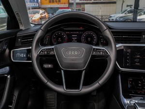 202045 TFSI quattro  P