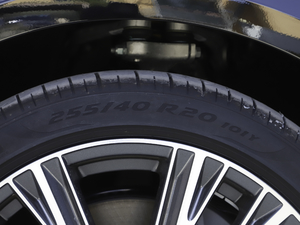 202055 TFSI quattro  ݆̥ߴ