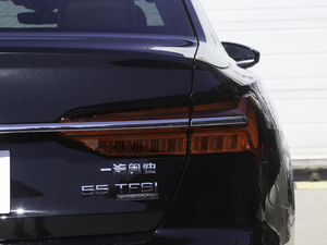 202055 TFSI quattro  β