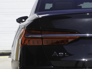 202055 TFSI quattro  ^