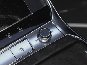 202055 TFSI quattro  {