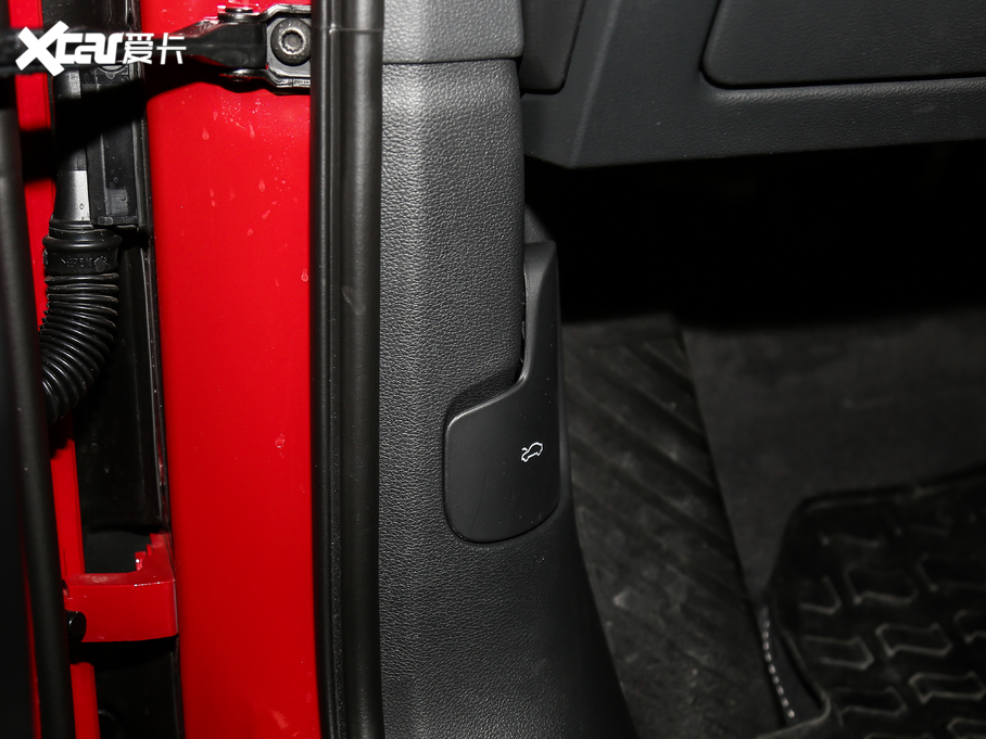 2020WQ3 45 TFSI quattro r(sh)ЄӸ