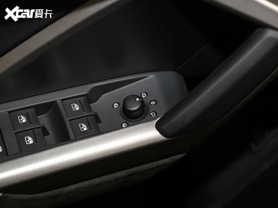 2020WQ3 45 TFSI quattro rЄӸ