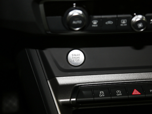 202045 TFSI quattro rЄӸ п؅^