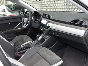 2020款35 TFSI 时尚动感型 中控区