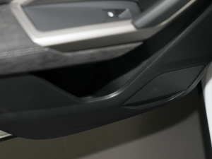 202040 TFSI r(sh)Є(dng) g