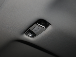 202040 TFSI r(sh)Є(dng) g