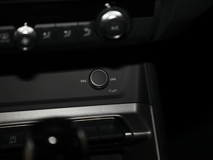 202040 TFSI r(sh)Є(dng) п؅^(q)