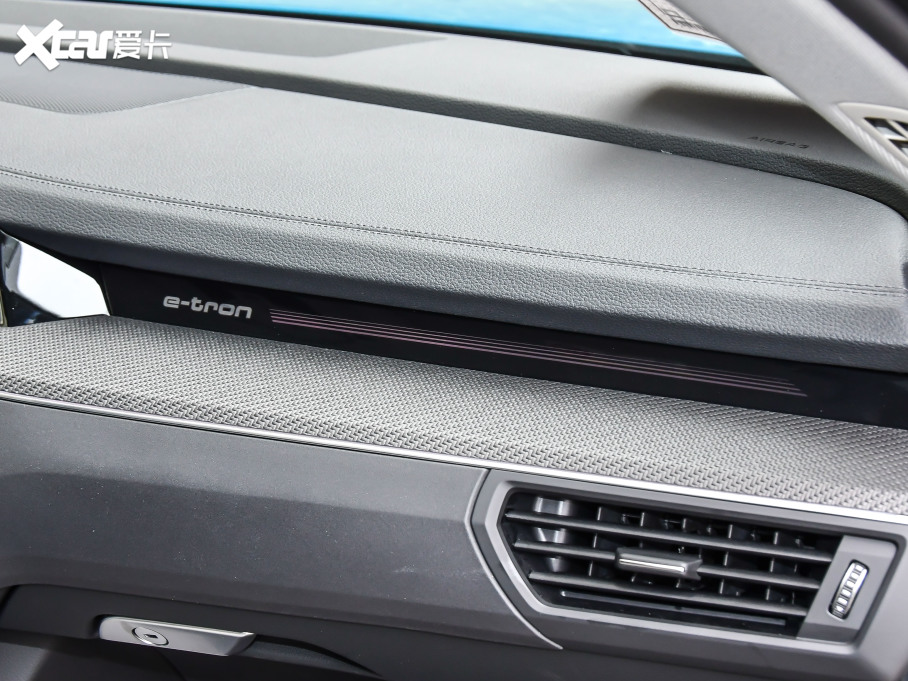 2021��W��e-tron 50 quattro ������