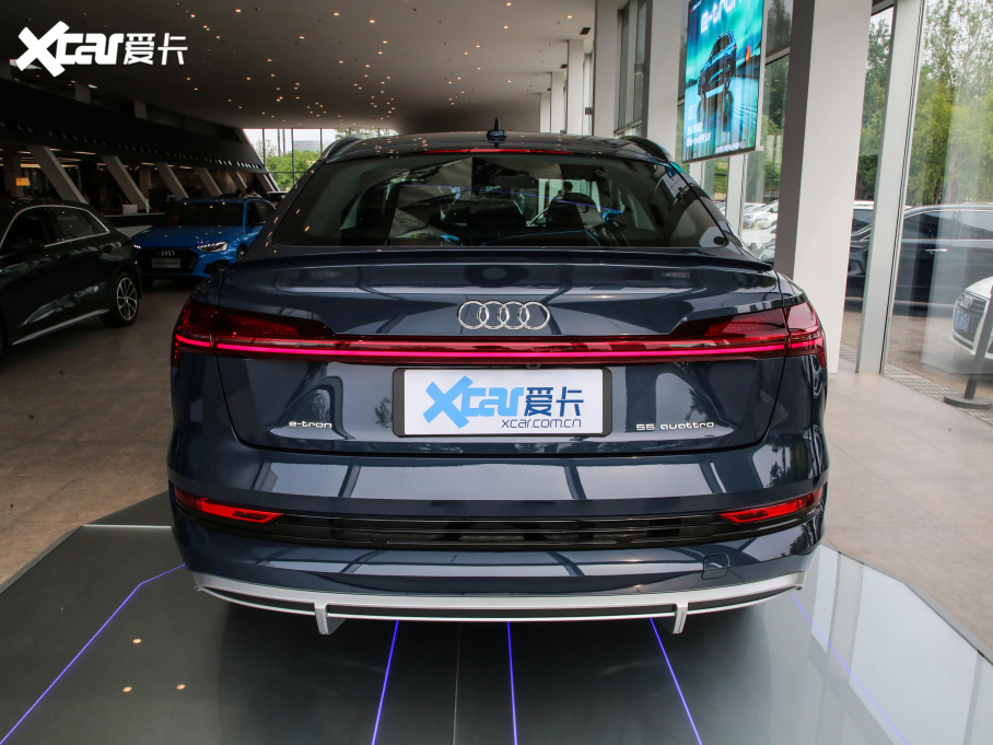 2021?yun)We-tron(M(jn)) Sportback 55 quattro A