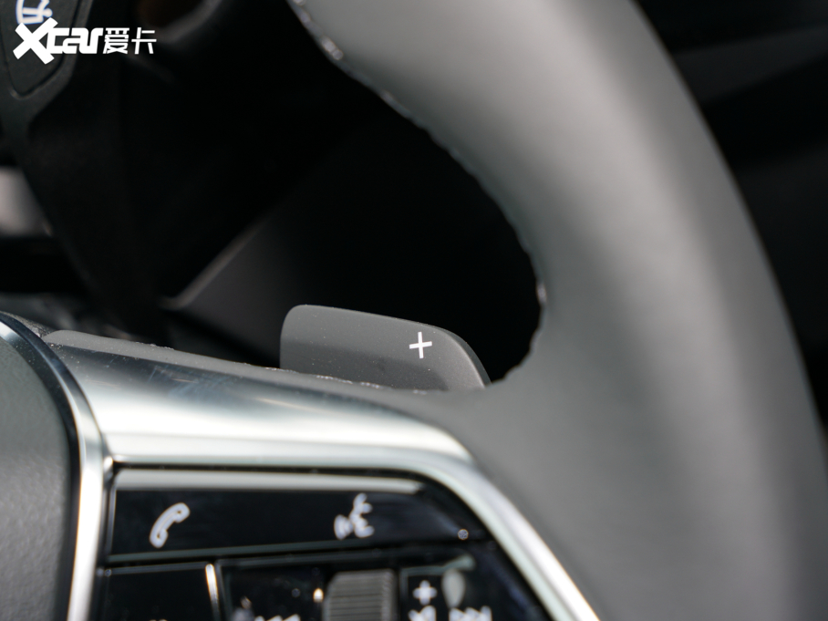 2021��W��e-tron 50 quattro ���A��