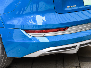 202150 quattro  (ji)^