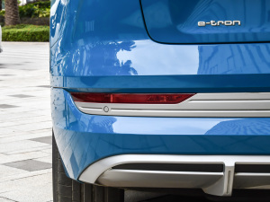 202150 quattro  (ji)^