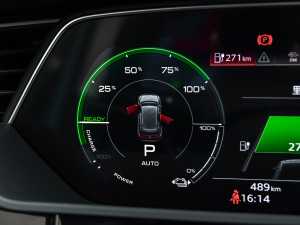 202150 quattro  п؅^