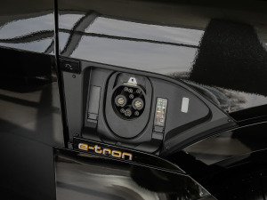 202150 quattro x (ji)^