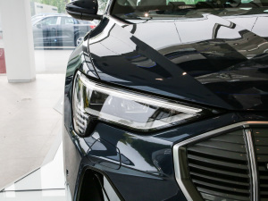 2021��Sportback 55 quattro ���A�� ��(x��)��(ji��)���^