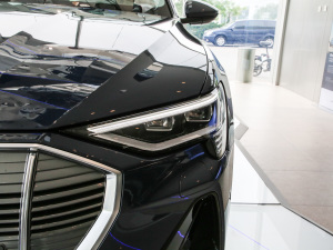 2021��Sportback 55 quattro ���A�� ����(ji��)���^