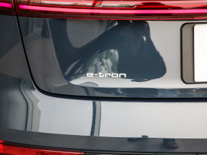 2021��Sportback 55 quattro ���A�� �������^