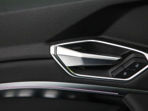 2021��Sportback 55 quattro ���A�� ���g����