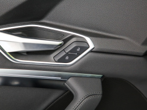 2021��Sportback 55 quattro ���A�� ���g����