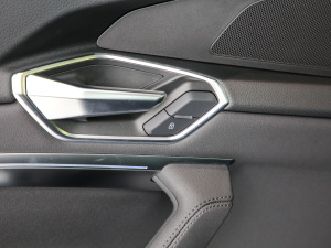 2021��Sportback 55 quattro ���A�� ���g����