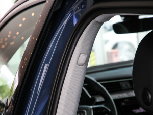 2021��Sportback 55 quattro ���A�� ���g����