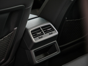 2021��Sportback 55 quattro ���A�� ���g����