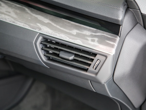 2021��Sportback 55 quattro ���A�� �п؅^