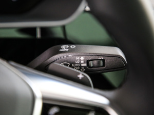 2021��Sportback 55 quattro ���A�� �п؅^