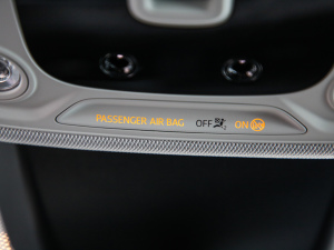 2021��Sportback 55 quattro ���A�� �п؅^