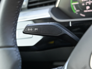 202150 quattro x п؅^