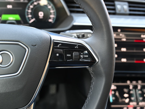 202150 quattro x п؅^