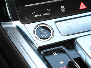 202150 quattro x п؅^