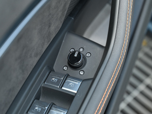 202150 quattro x п؅^