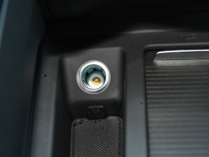 202150 quattro x п؅^