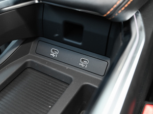 202150 quattro x п؅^