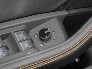 202150 quattro A п؅^