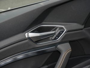 202150 quattro A п؅^