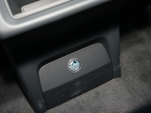 202150 quattro A п؅^