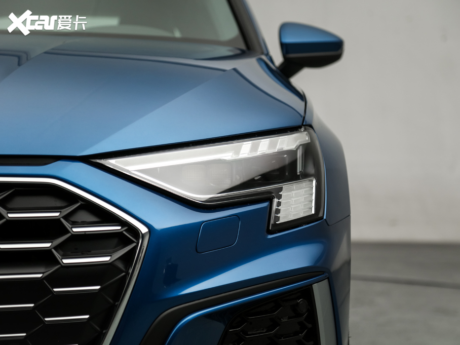 2021WA3 Sportback 35 TFSI r\