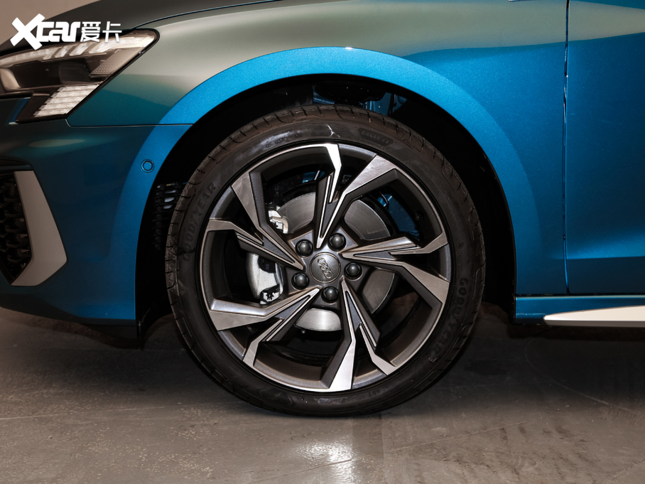 2021WA3 Sportback 35 TFSI r\