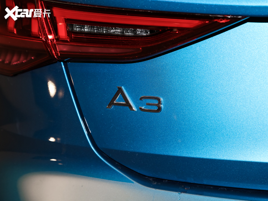 2021WA3 Sportback 35 TFSI r\