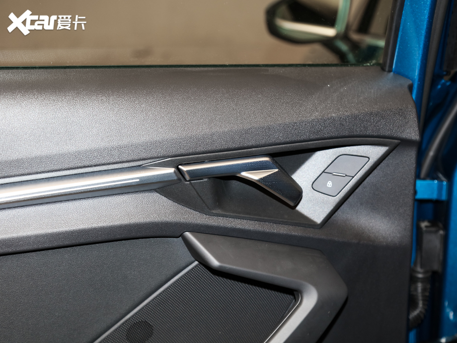 2021WA3 Sportback 35 TFSI r\